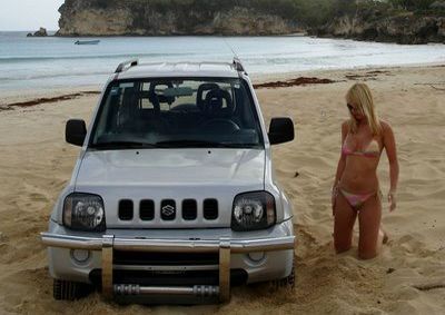 carstuckgirls_com021.jpg