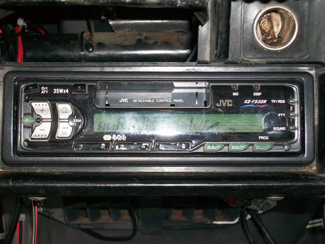 Radio (Small).JPG